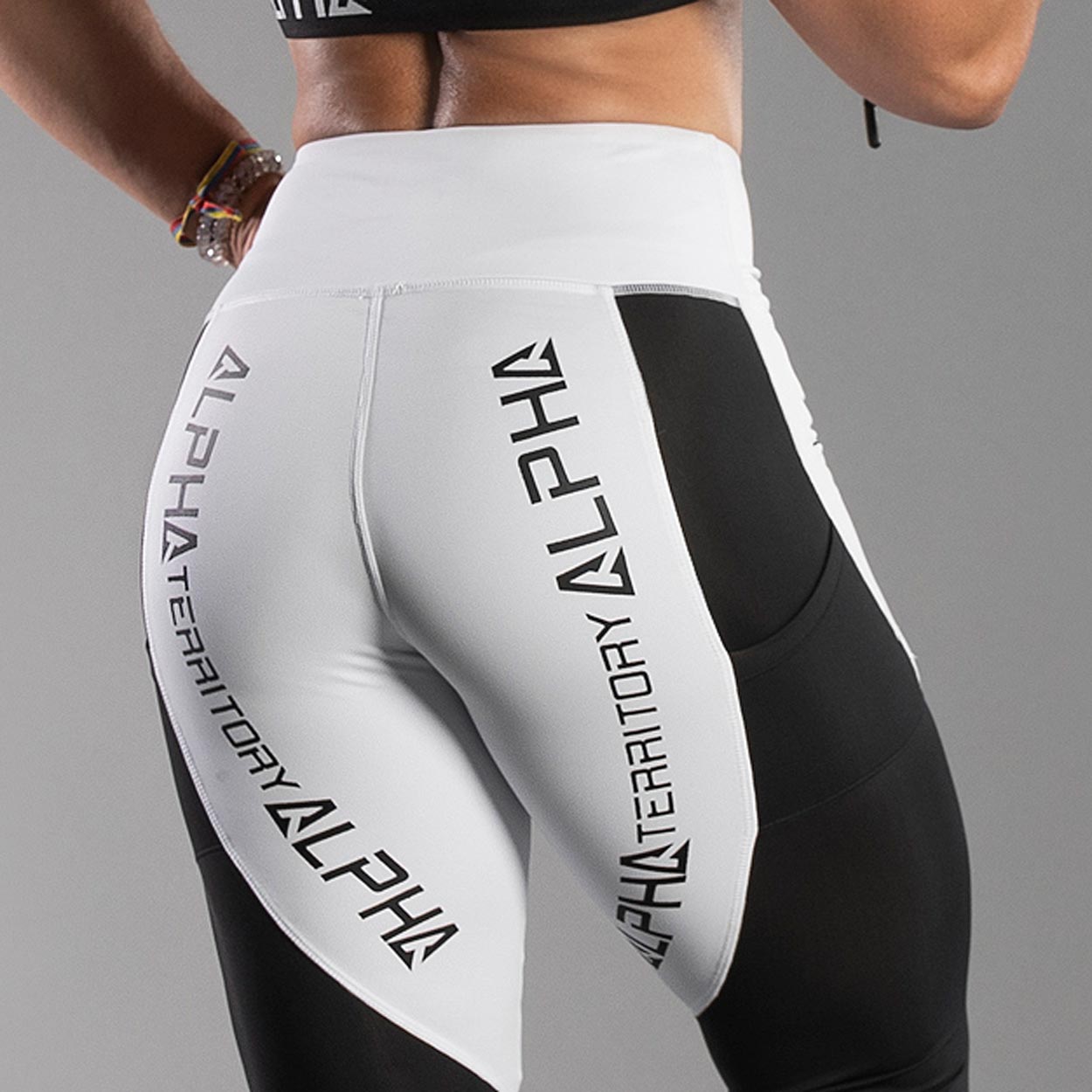 2021 Alphalete revival leggings Never worn, they - Depop