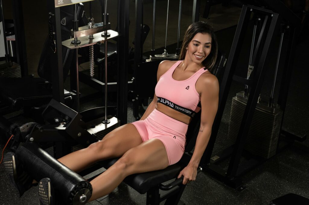 At womens reversible collection thumbnail gym 4